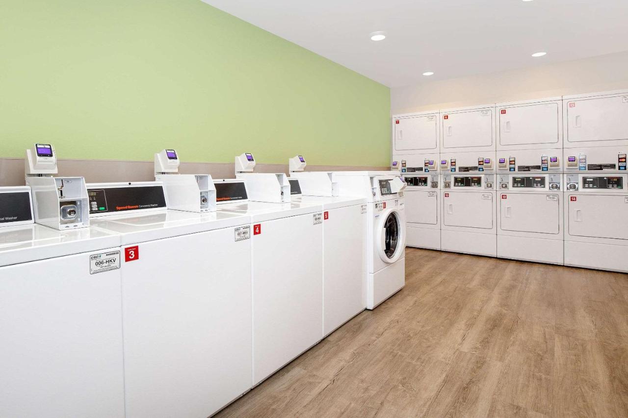 Woodspring Suites Carol Stream - Chicago ภายนอก รูปภาพ